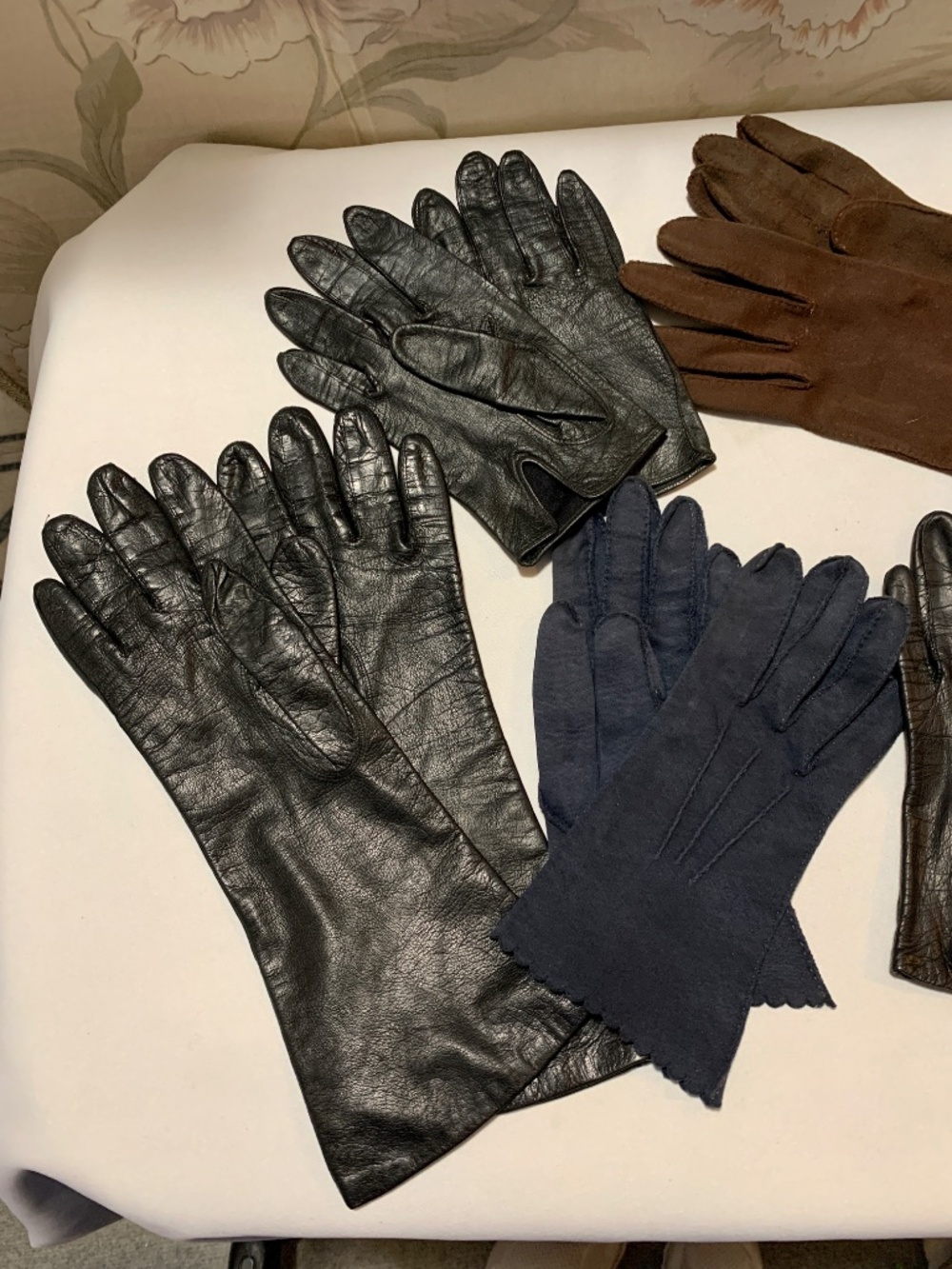 Vintage Lot 5 Pairs of Ladies Black Navy Brown Long Short Leather Cloth Gloves - Picture 4 of 6
